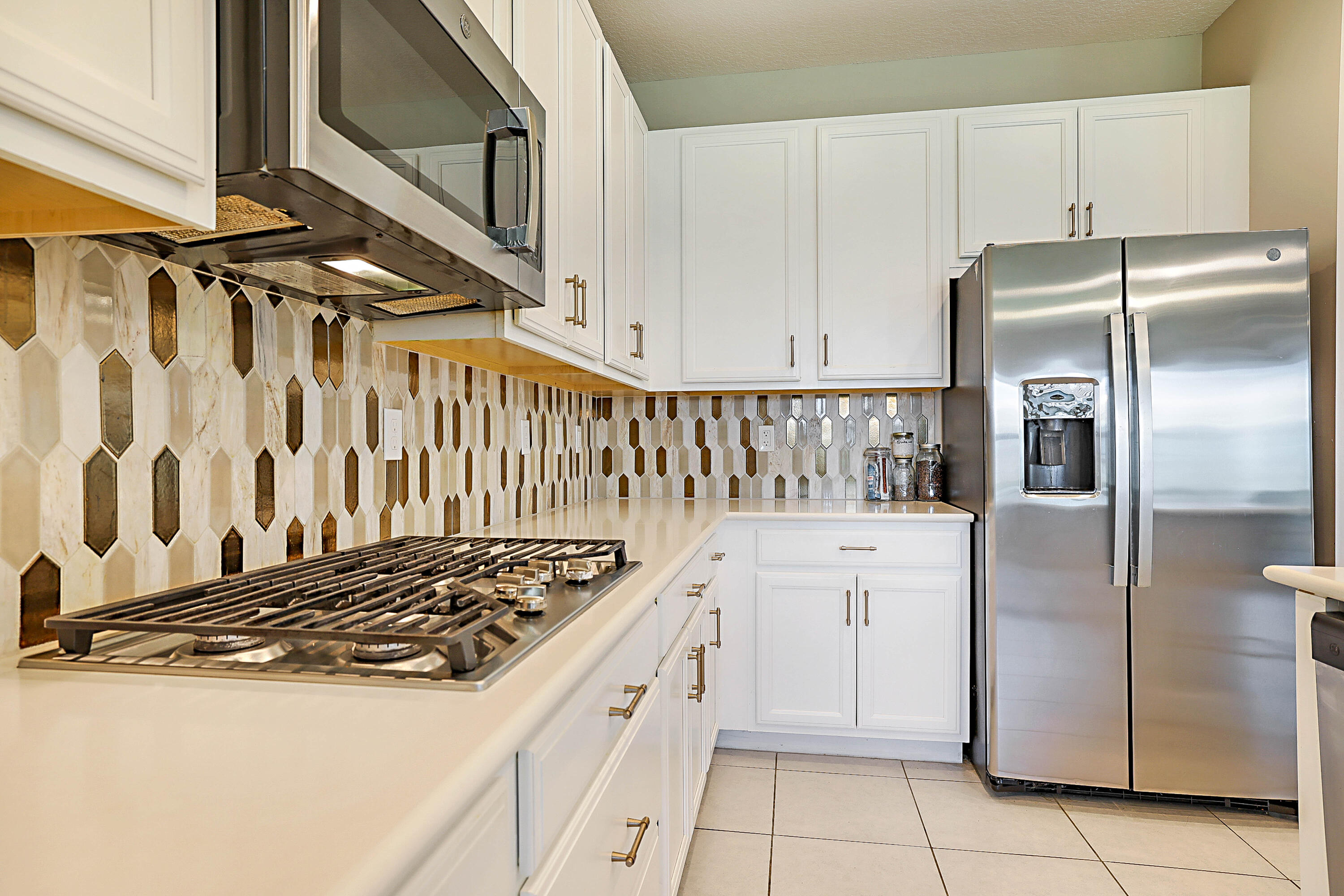 Valencia Grove/Riverland - Residential