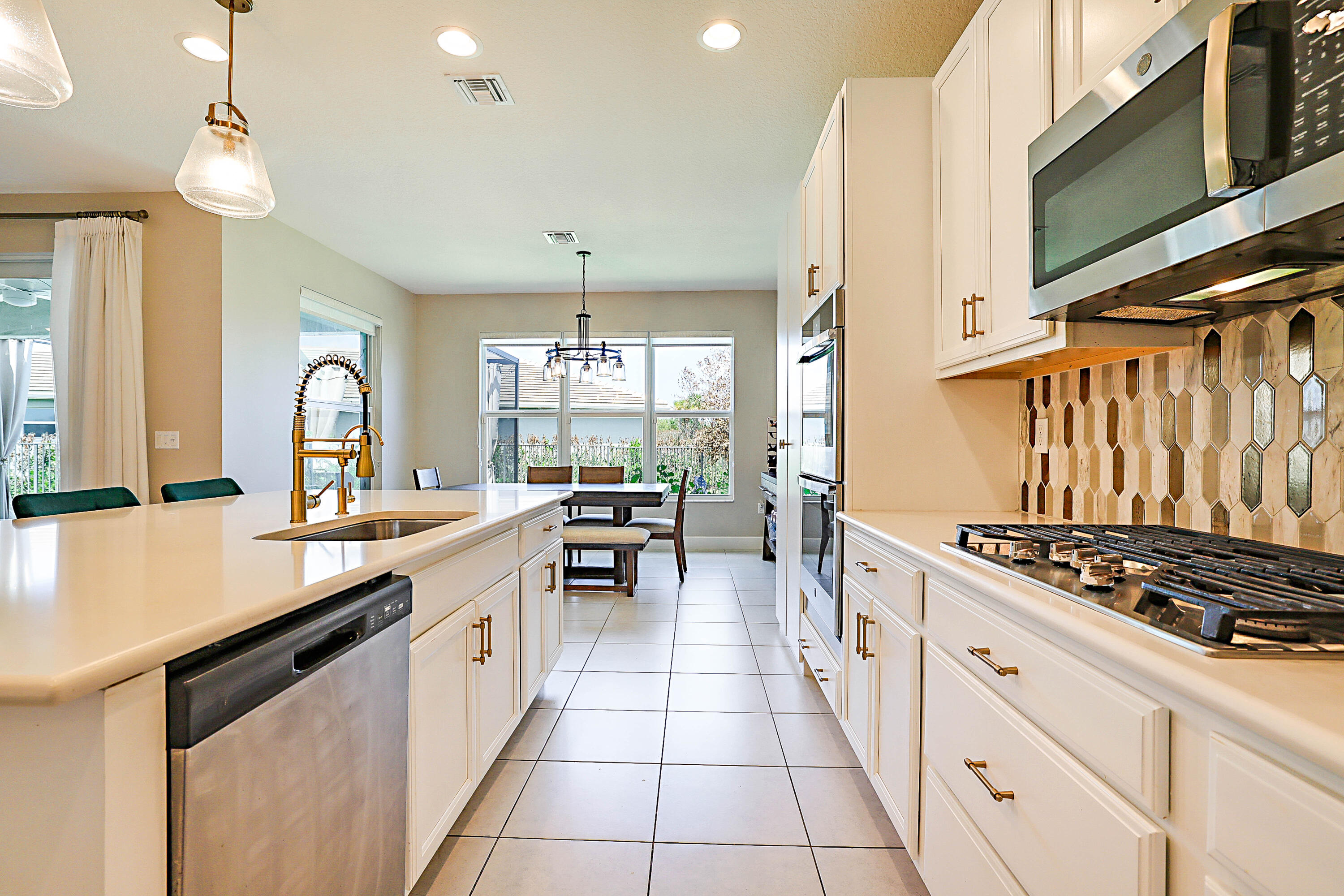 Valencia Grove/Riverland - Residential