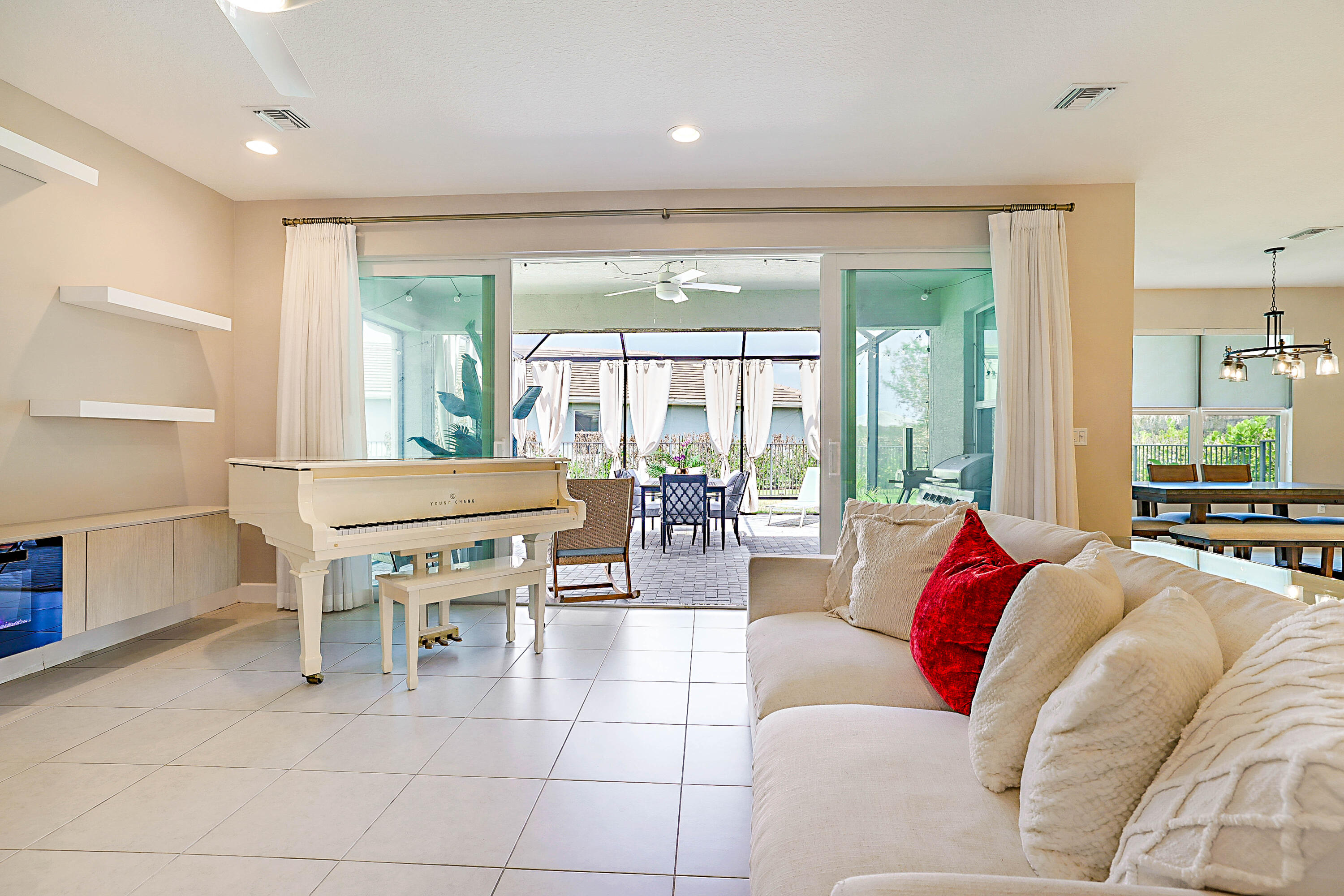 Valencia Grove/Riverland - Residential