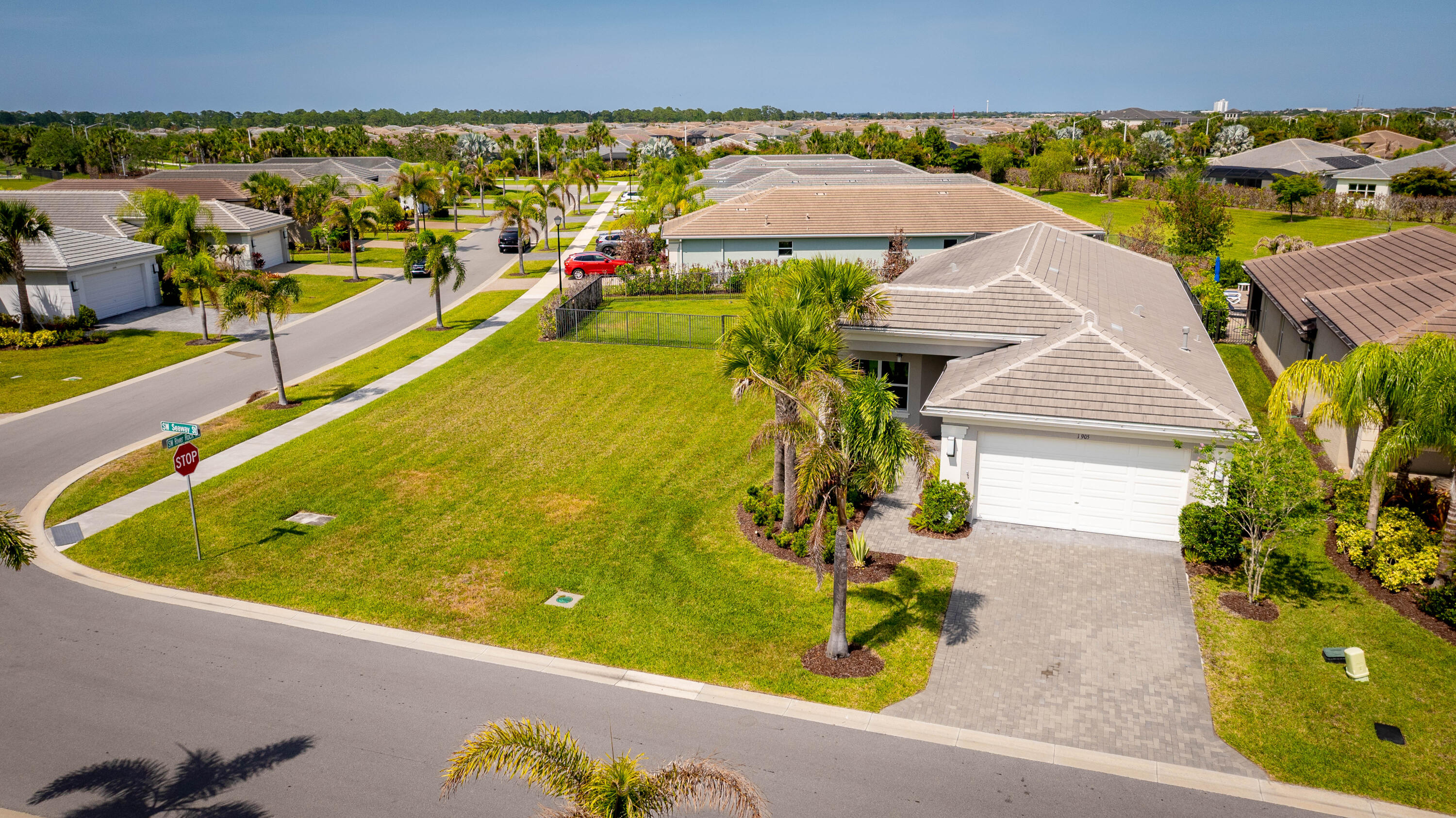 Valencia Grove/Riverland - Residential