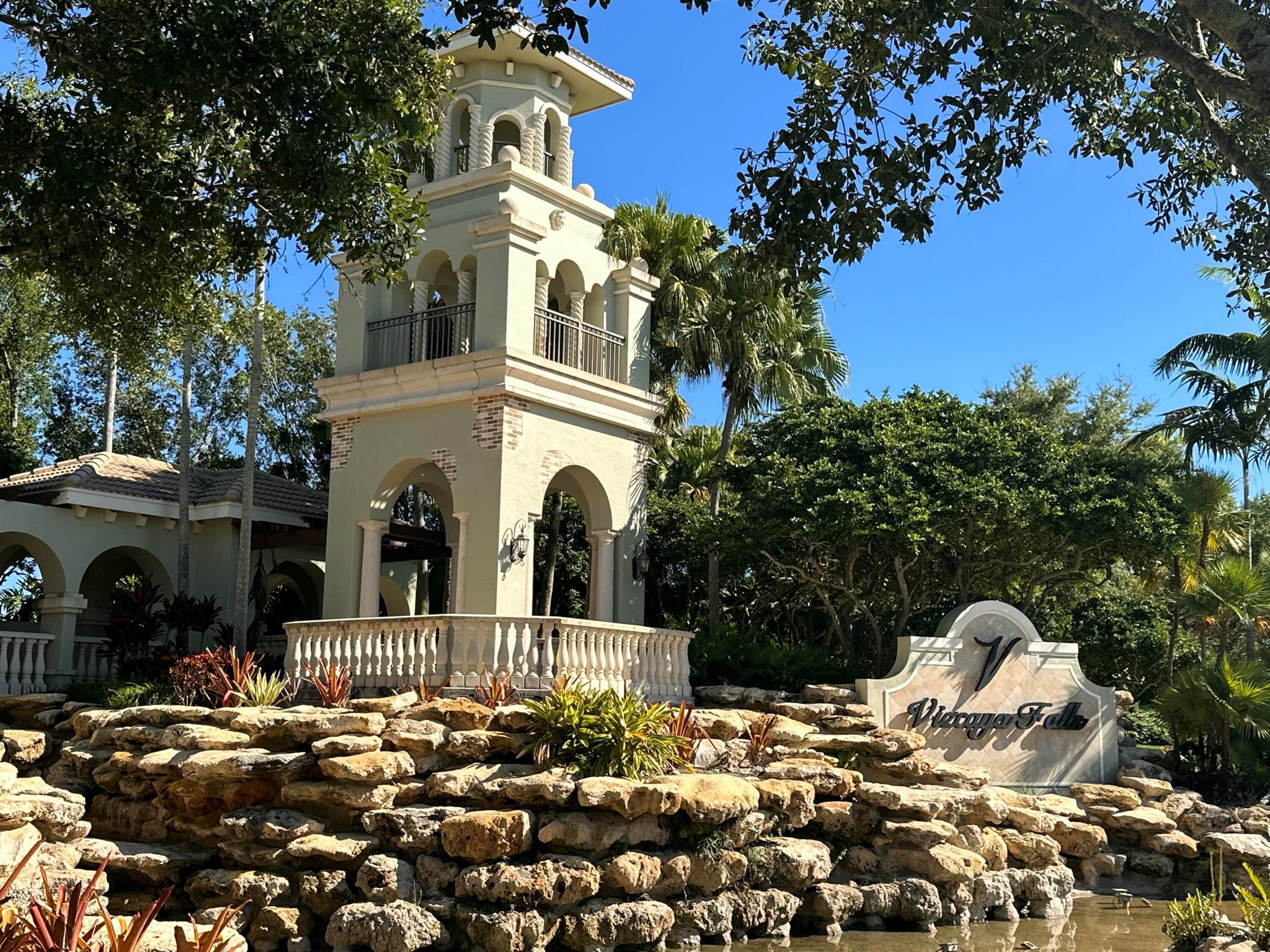 VIZCAYA FALLS PLAT 1 - Residential Lease