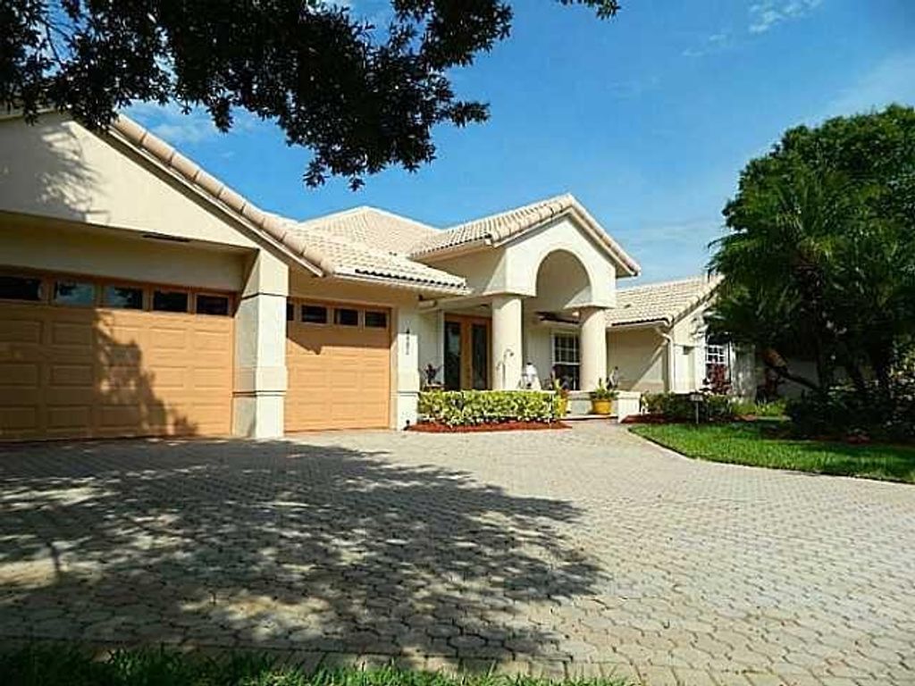 Photo of 4881 SW Golfside Drive, Palm City, FL 34990 (MLS # R10707593)