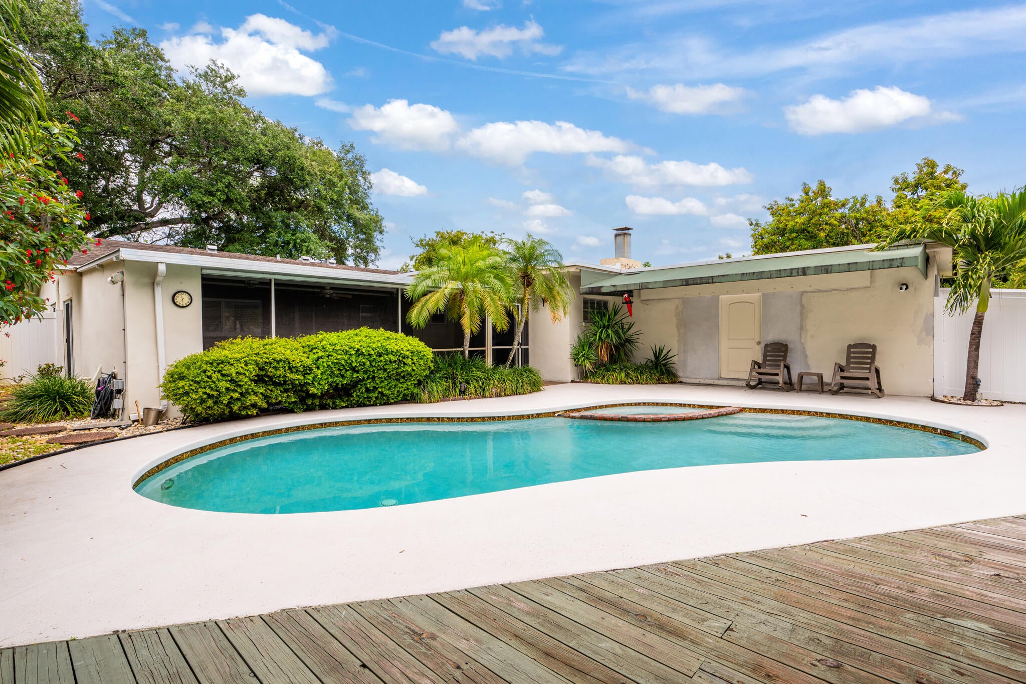 6890 NW 31st Way, Fort Lauderdale FL 33309