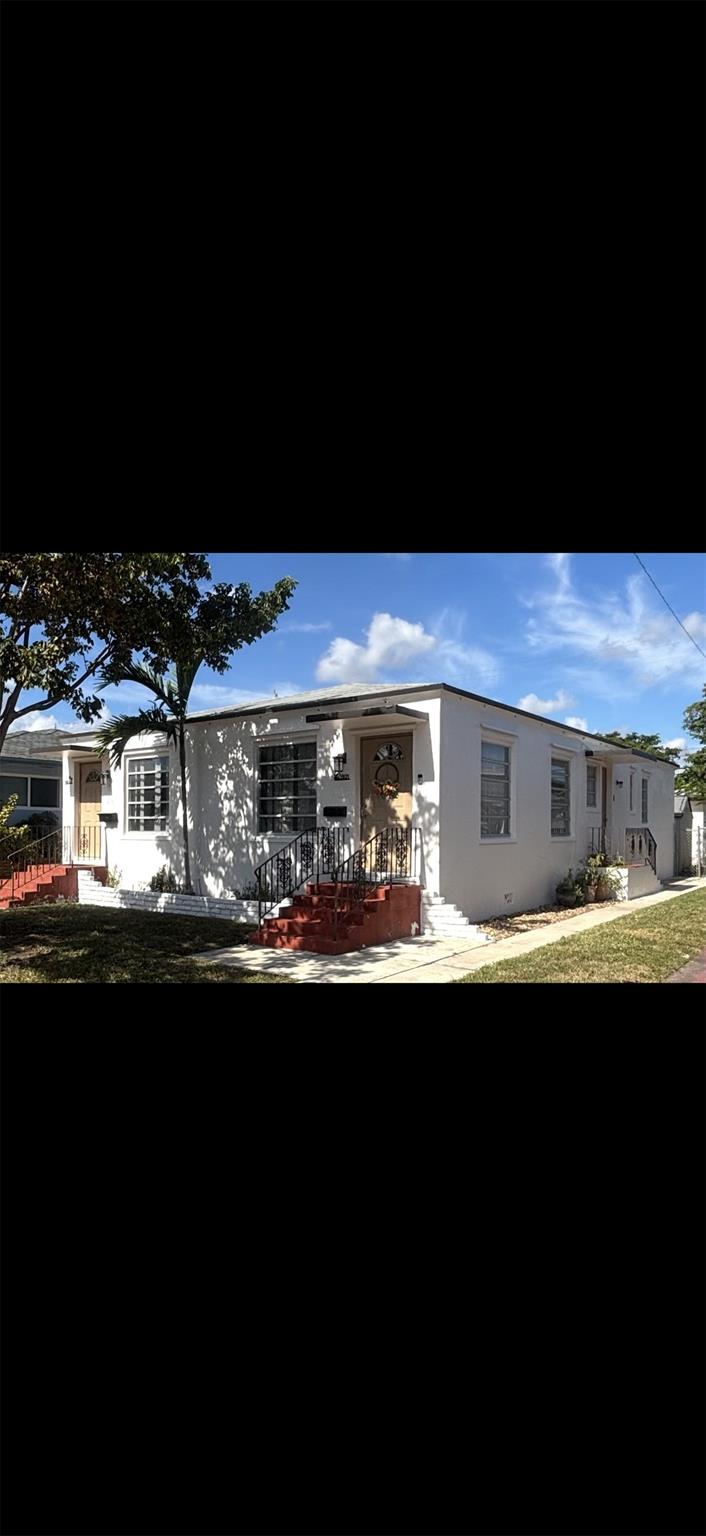 HOLLYWOOD - Residential Lease