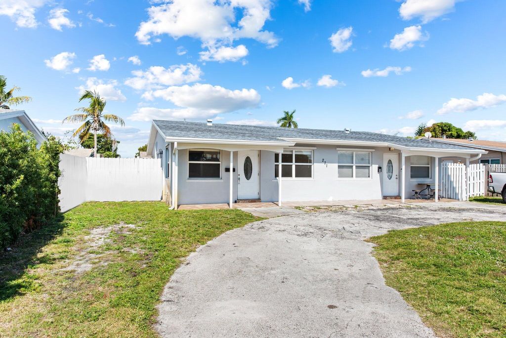 Photo of 271 NE 57th Ct #1-2, Oakland Park, FL 33334 (MLS # B26017799)