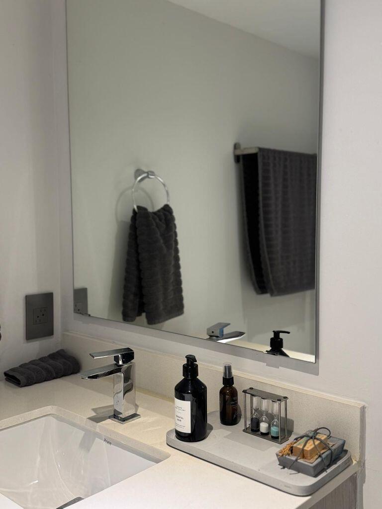 THE PALMS CONDO - Residential Lease