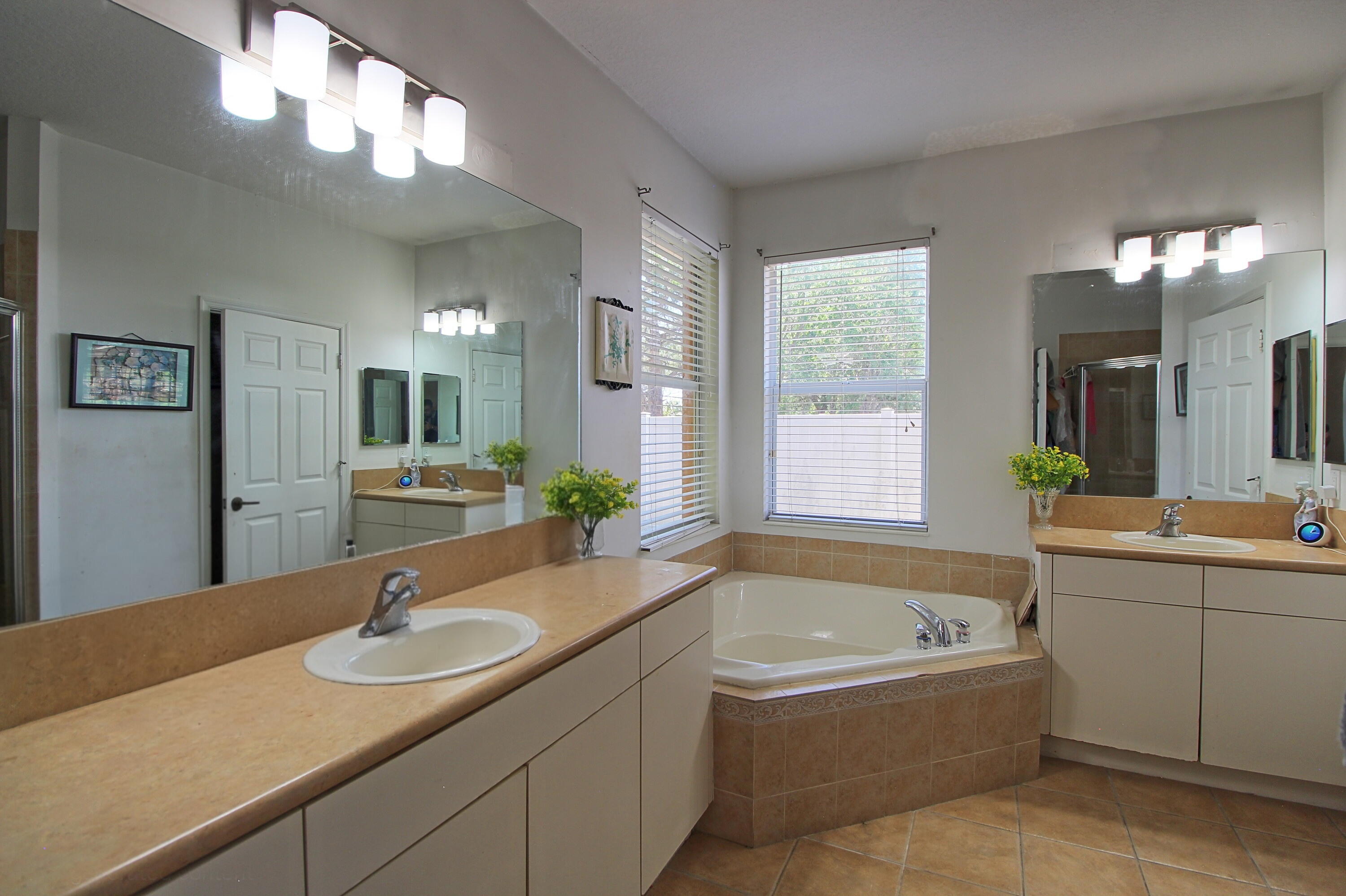 FOURTH  REPLAT OF PORTOFINO ISLES - Residential