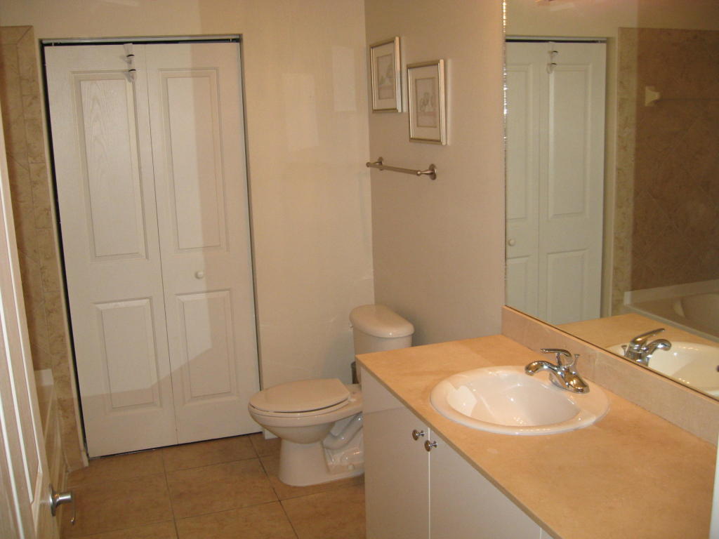 PRADO - Residential Lease