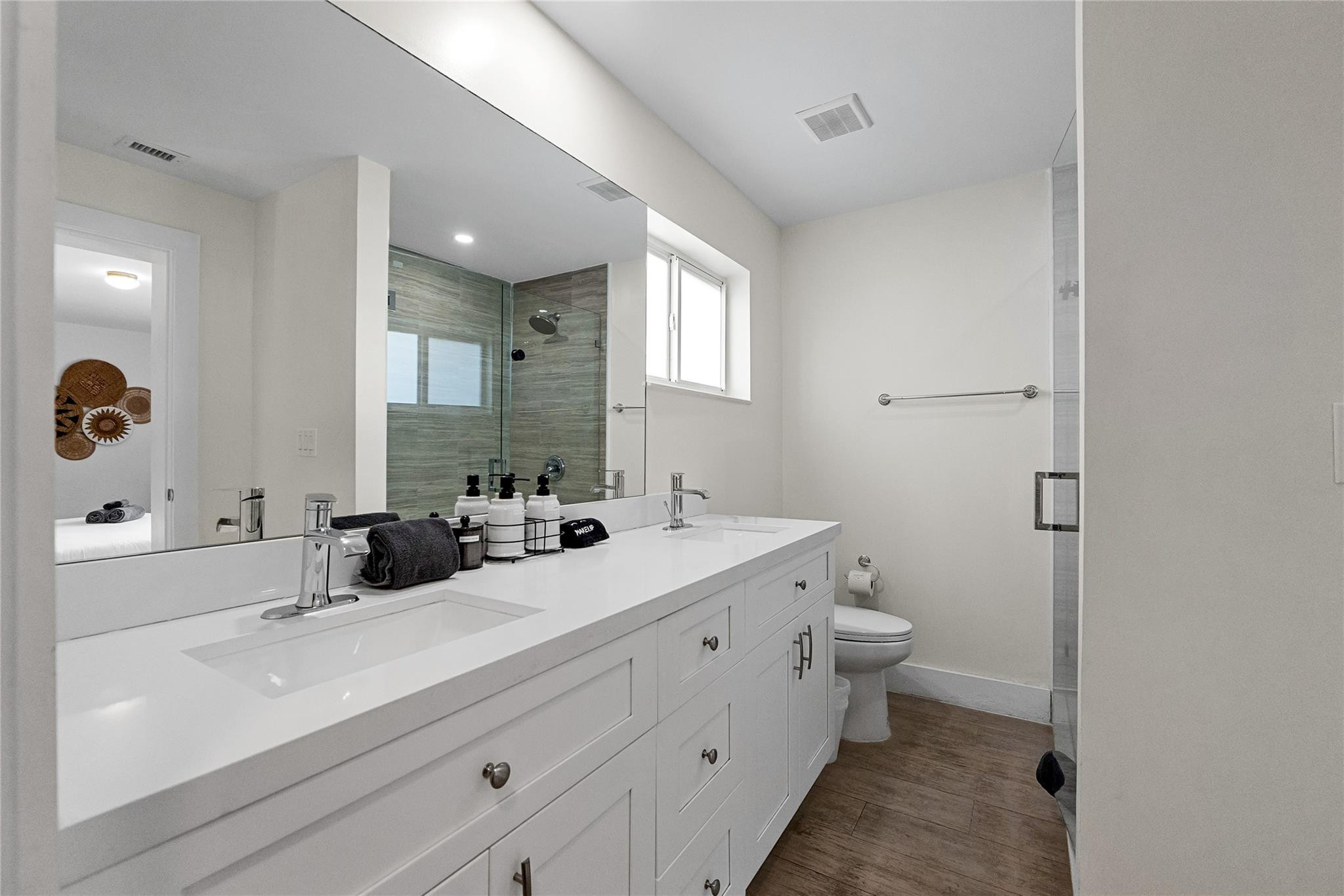 CONNOR ESTATES - Residential