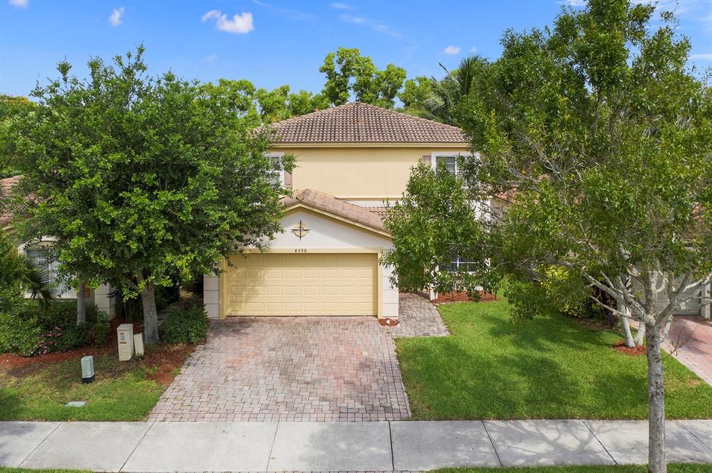 Photo of 4598 SE Graham Drive, Stuart, FL 34997 (MLS # R10744425)