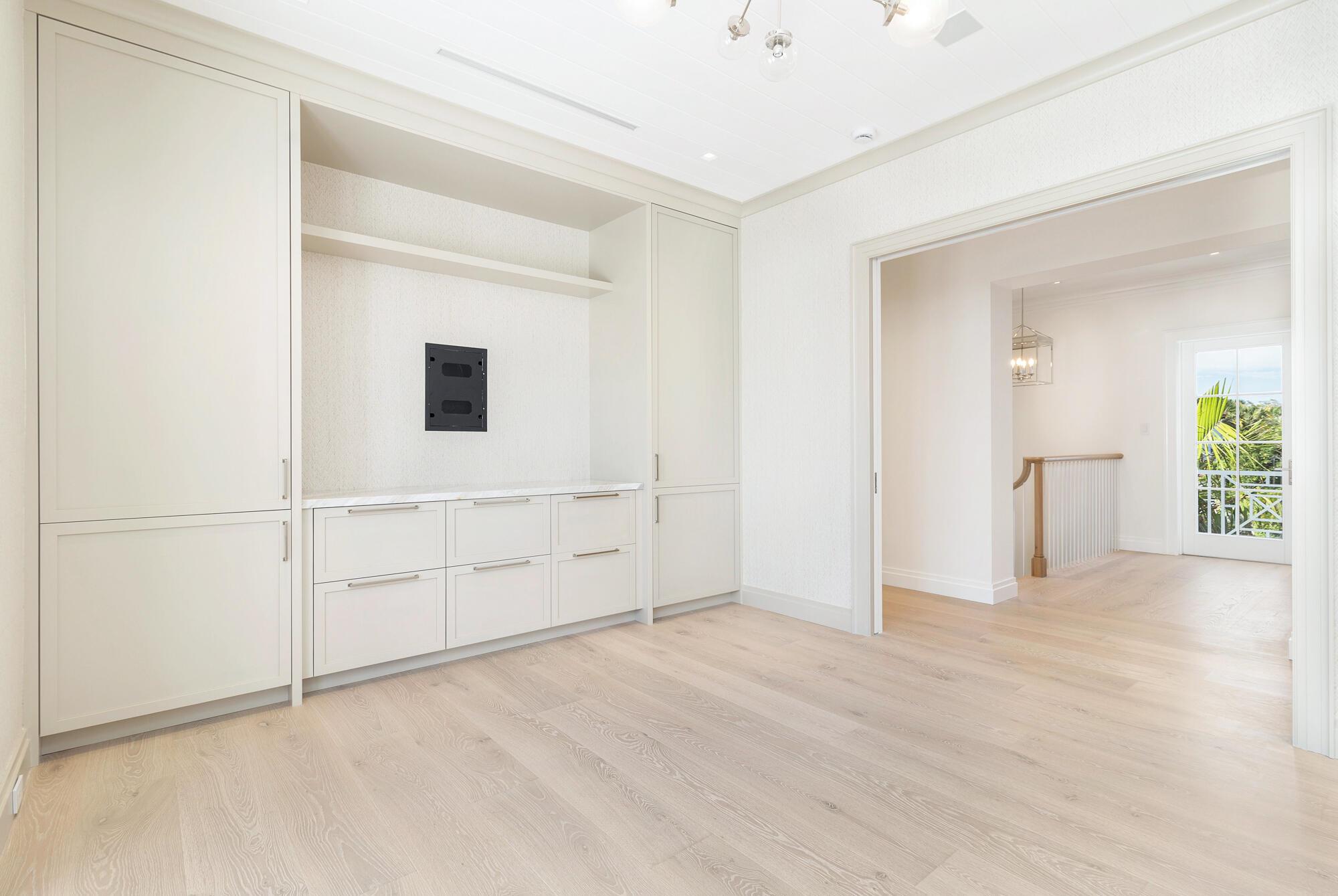 BELLE TERRE - Residential