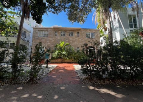 828 Pennsylvania Avenue Miami Beach FL 5711