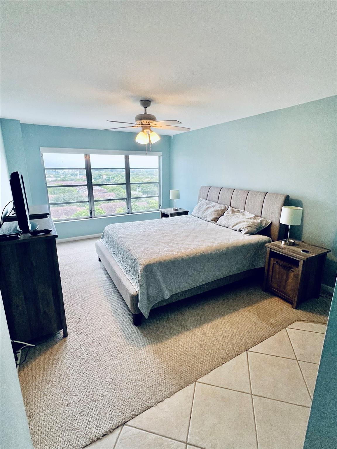 Country Club Tower - Residential Lease