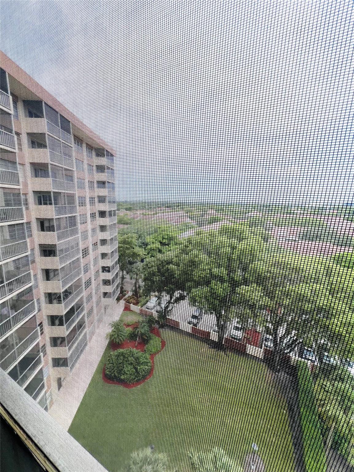 Country Club Tower - Residential Lease