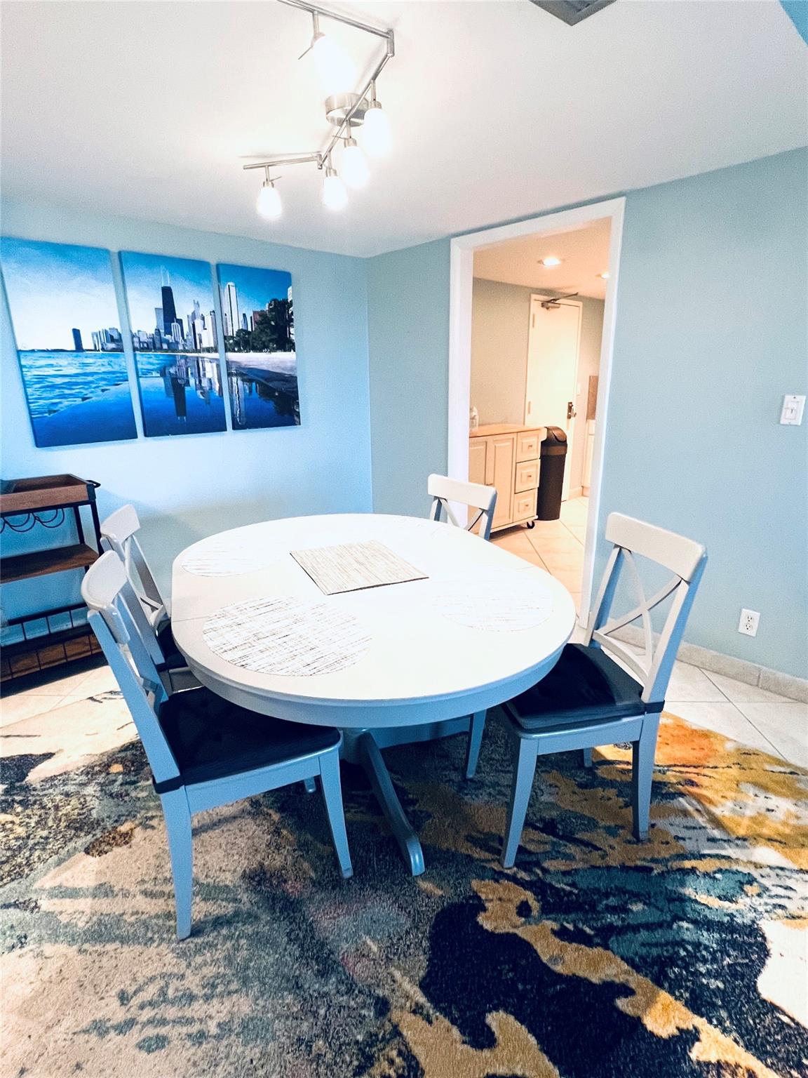 Country Club Tower - Residential Lease
