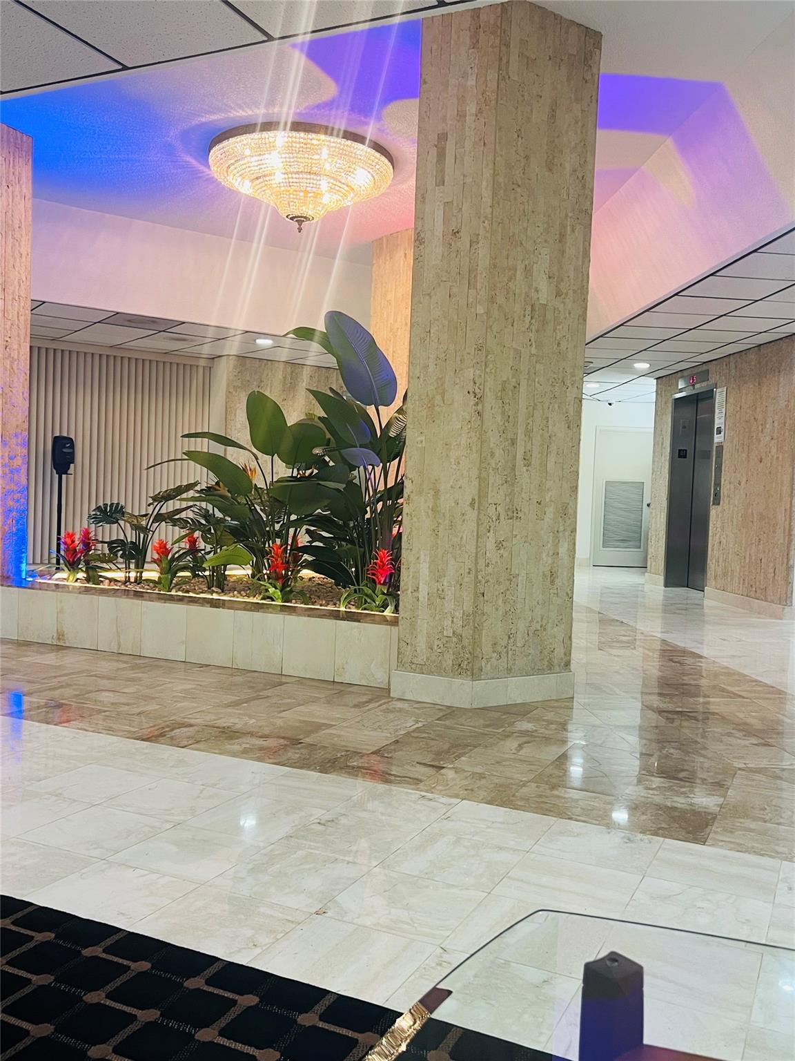 Country Club Tower - Residential Lease