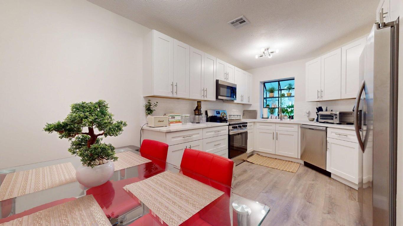 GIARDINO VILLAGE CONDOS - Residential