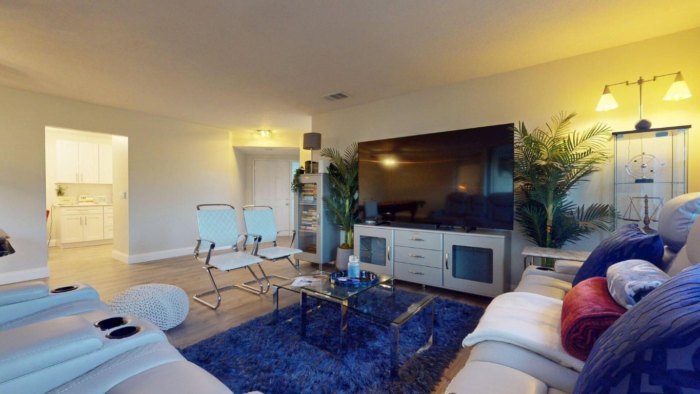 GIARDINO VILLAGE CONDOS - Residential