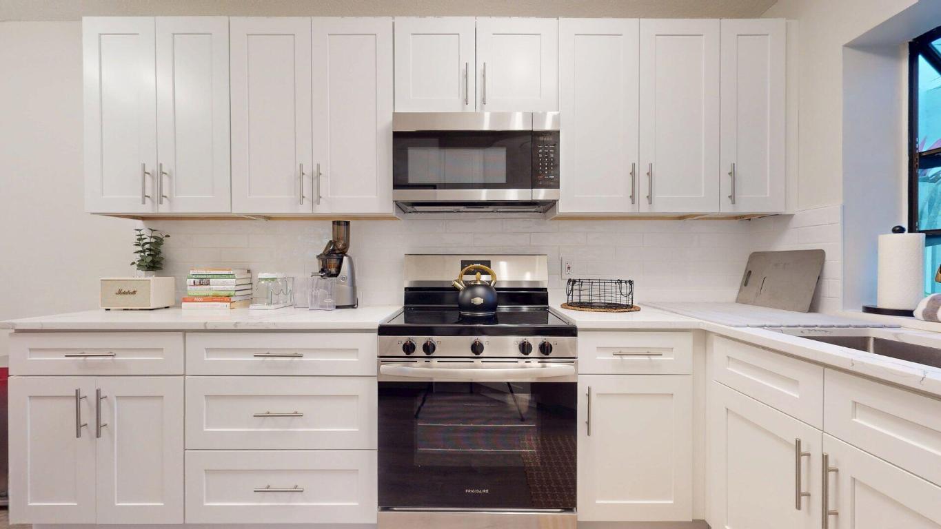 GIARDINO VILLAGE CONDOS - Residential