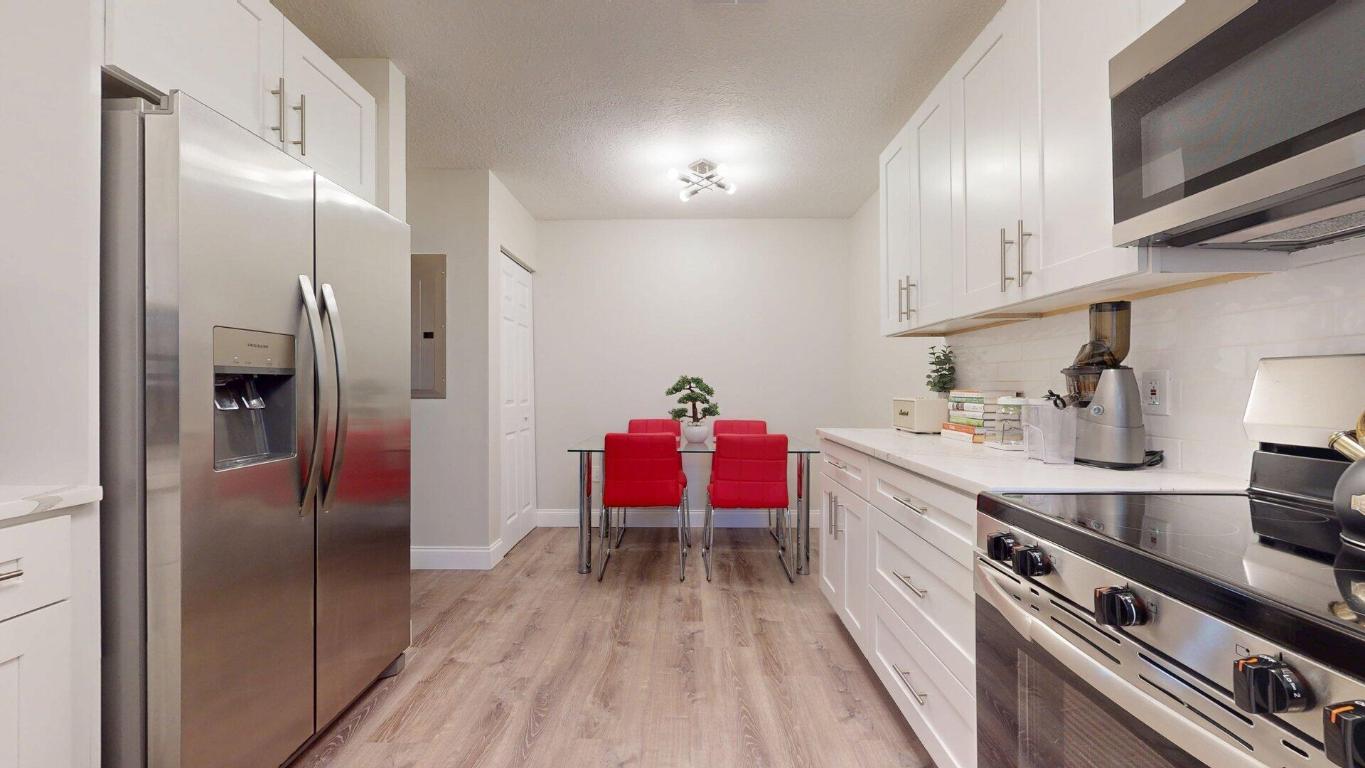 GIARDINO VILLAGE CONDOS - Residential