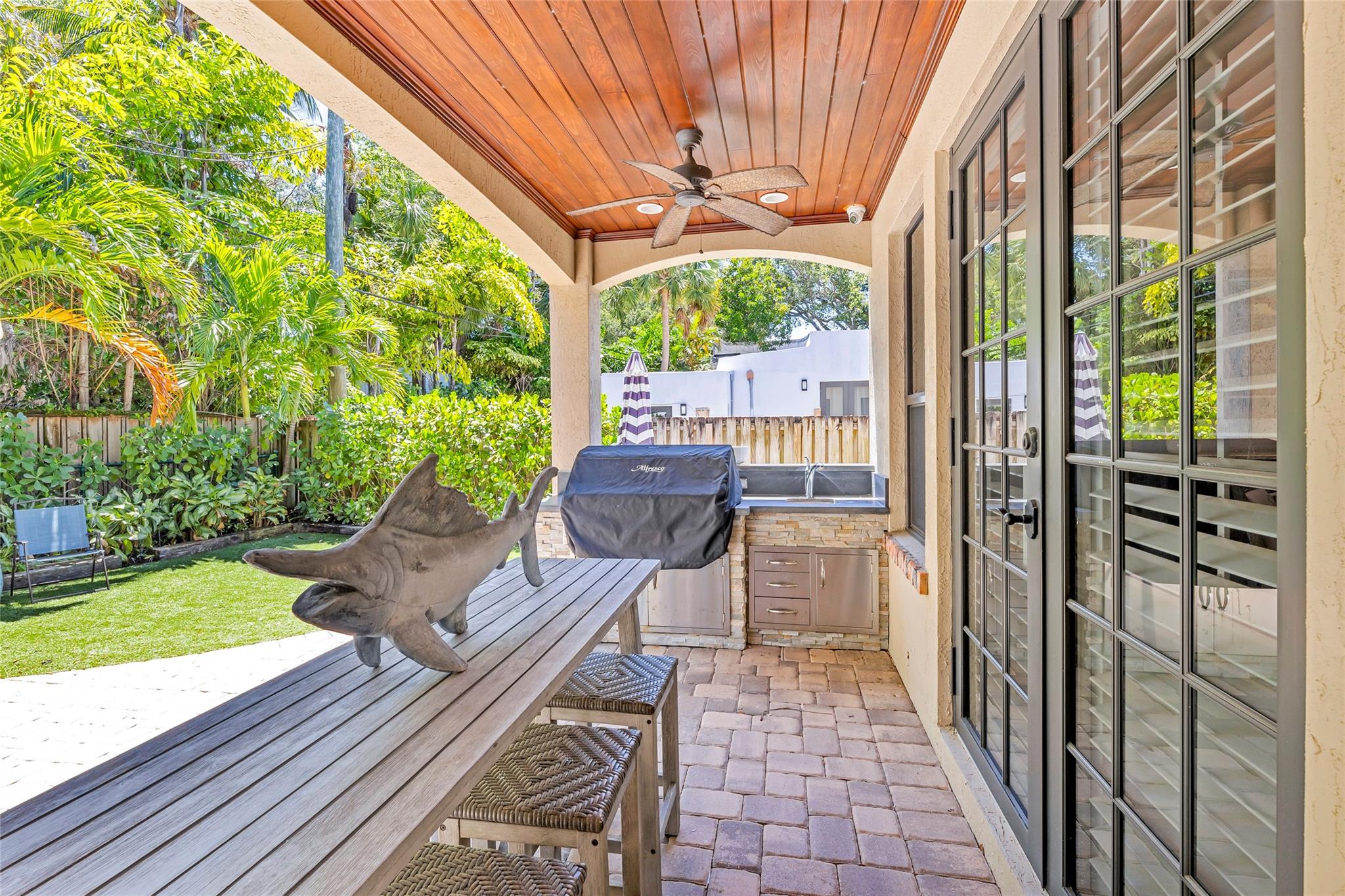 Rio Vista C J Hectors Res - Residential