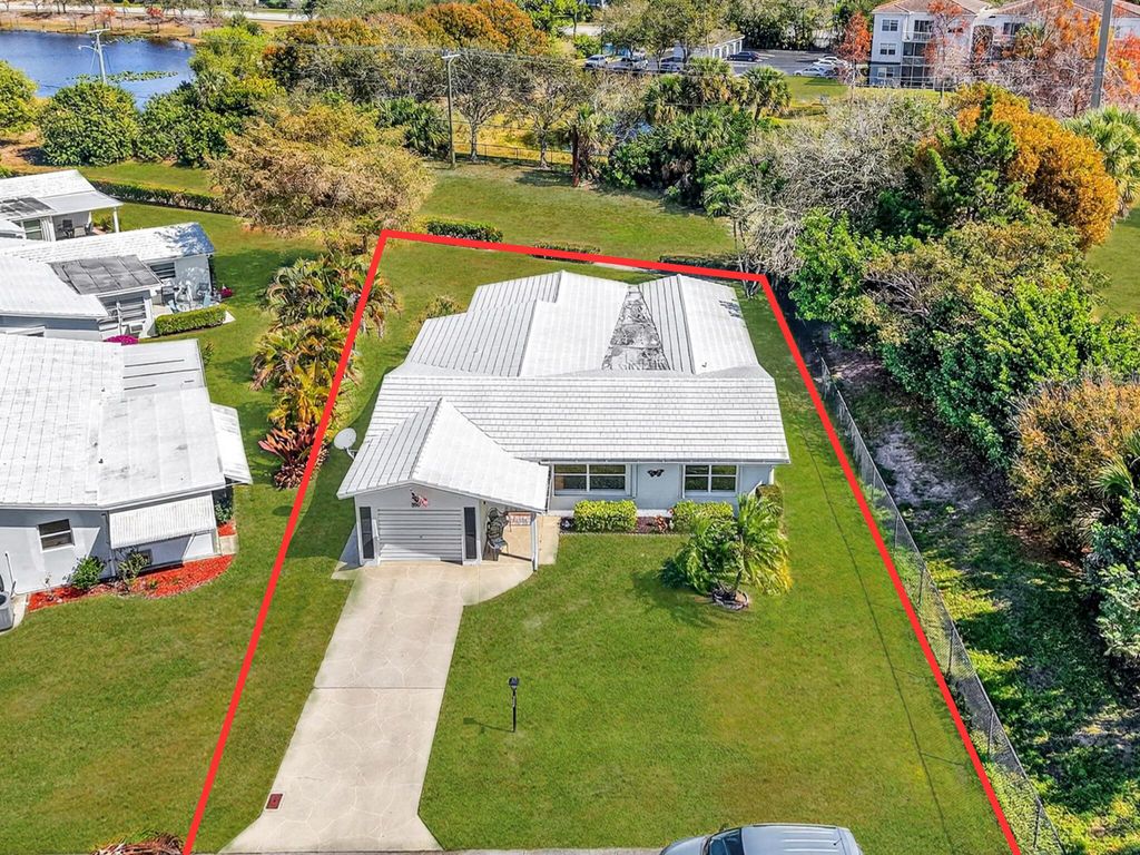 Photo of 700 Canal Way, Boynton Beach, FL 33426 (MLS # R11165620)