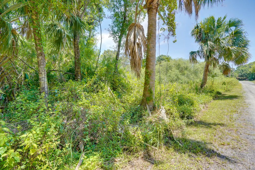 Photo of 0 Baysinger Avenue, Fort Pierce, FL 34982 (MLS # R11091961)