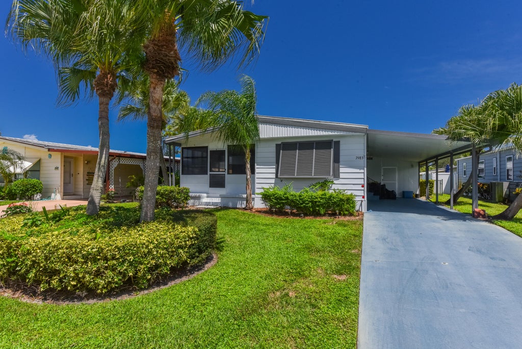 Photo of 7983 SE SARATOGA Drive, Hobe Sound, FL 33455 (MLS # B26074793)