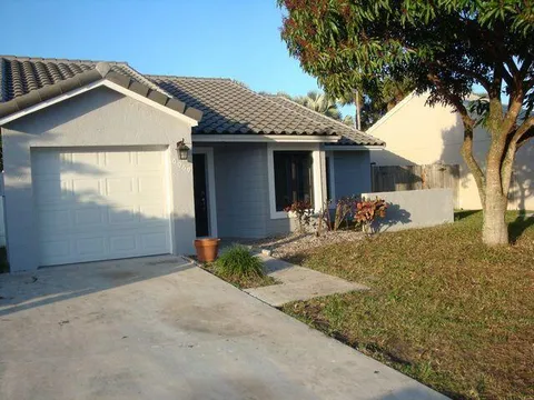 6069 Strawberry Fields Way, Lake Worth, FL MLS: R11074248