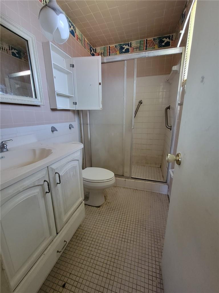 Paradise Gardens 67-37 B - Residential