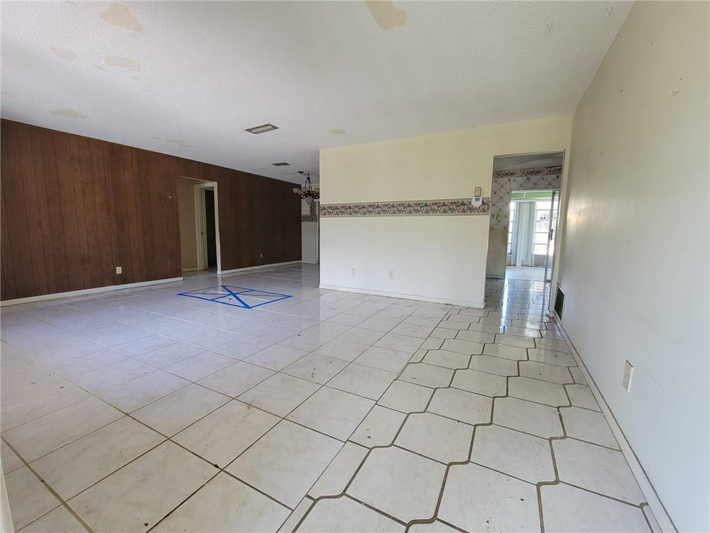 Paradise Gardens 67-37 B - Residential