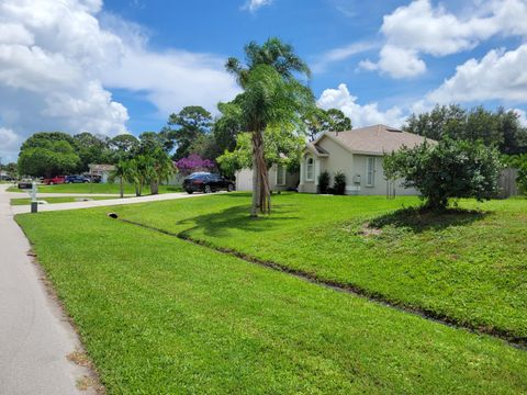 A home in Port St Lucie