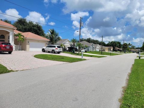 A home in Port St Lucie