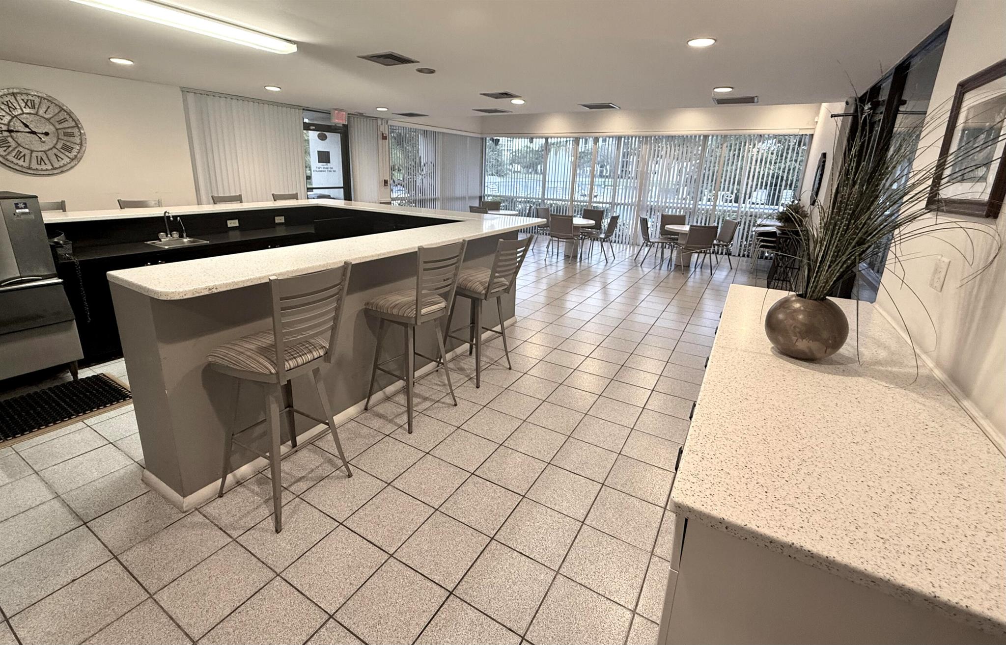 CYPRESS BEND CONDOMINIUM - Residential