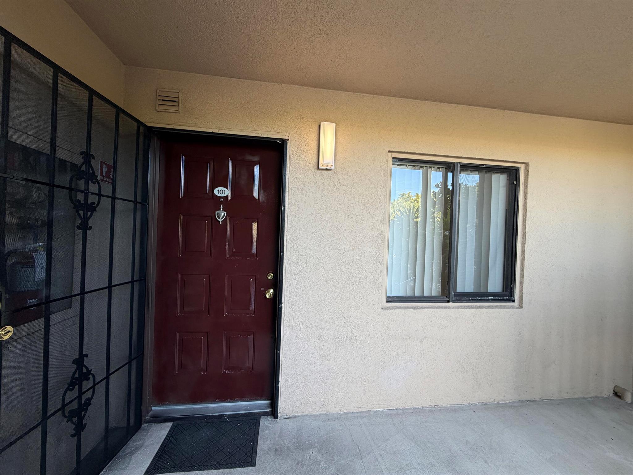 CYPRESS BEND CONDOMINIUM - Residential