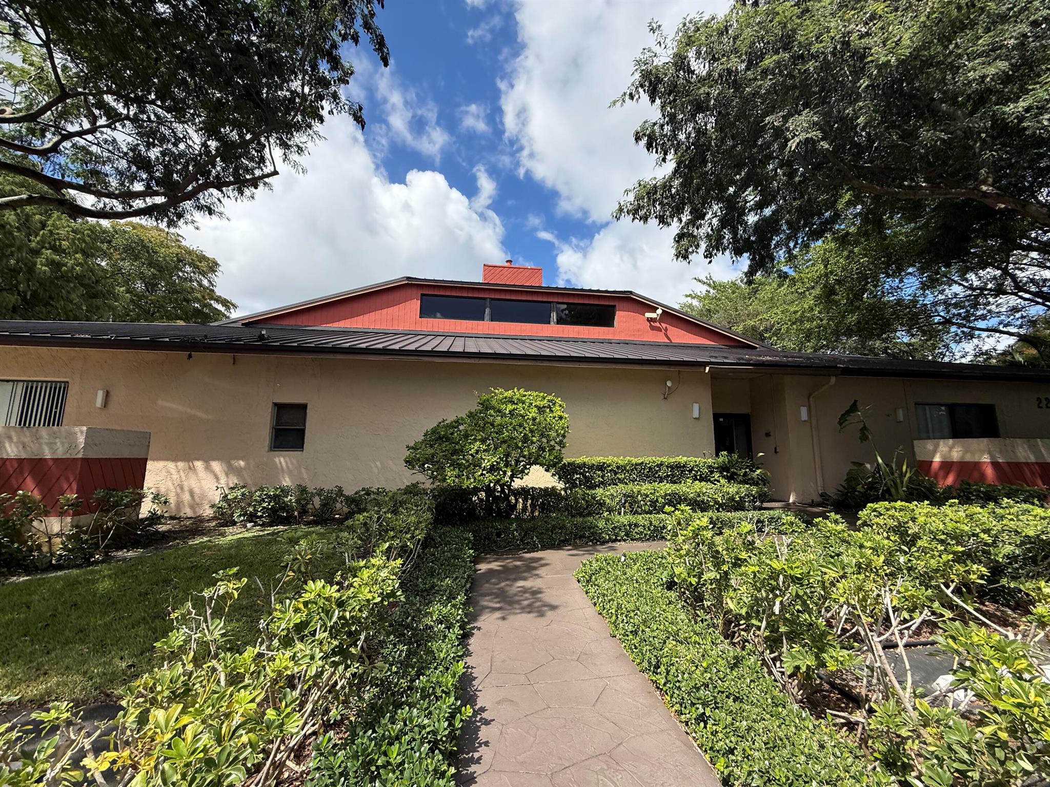 CYPRESS BEND CONDOMINIUM - Residential