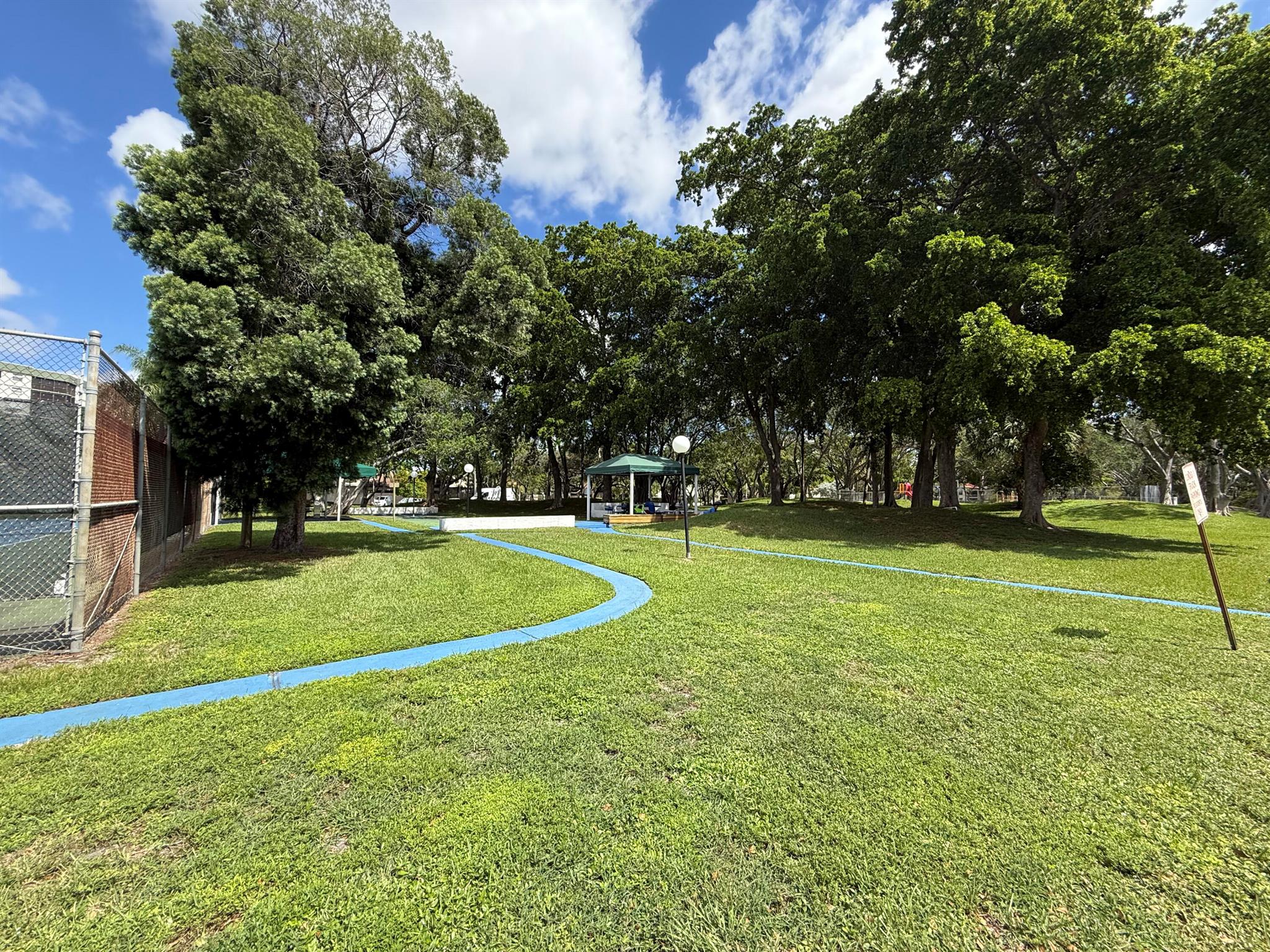 CYPRESS BEND CONDOMINIUM - Residential