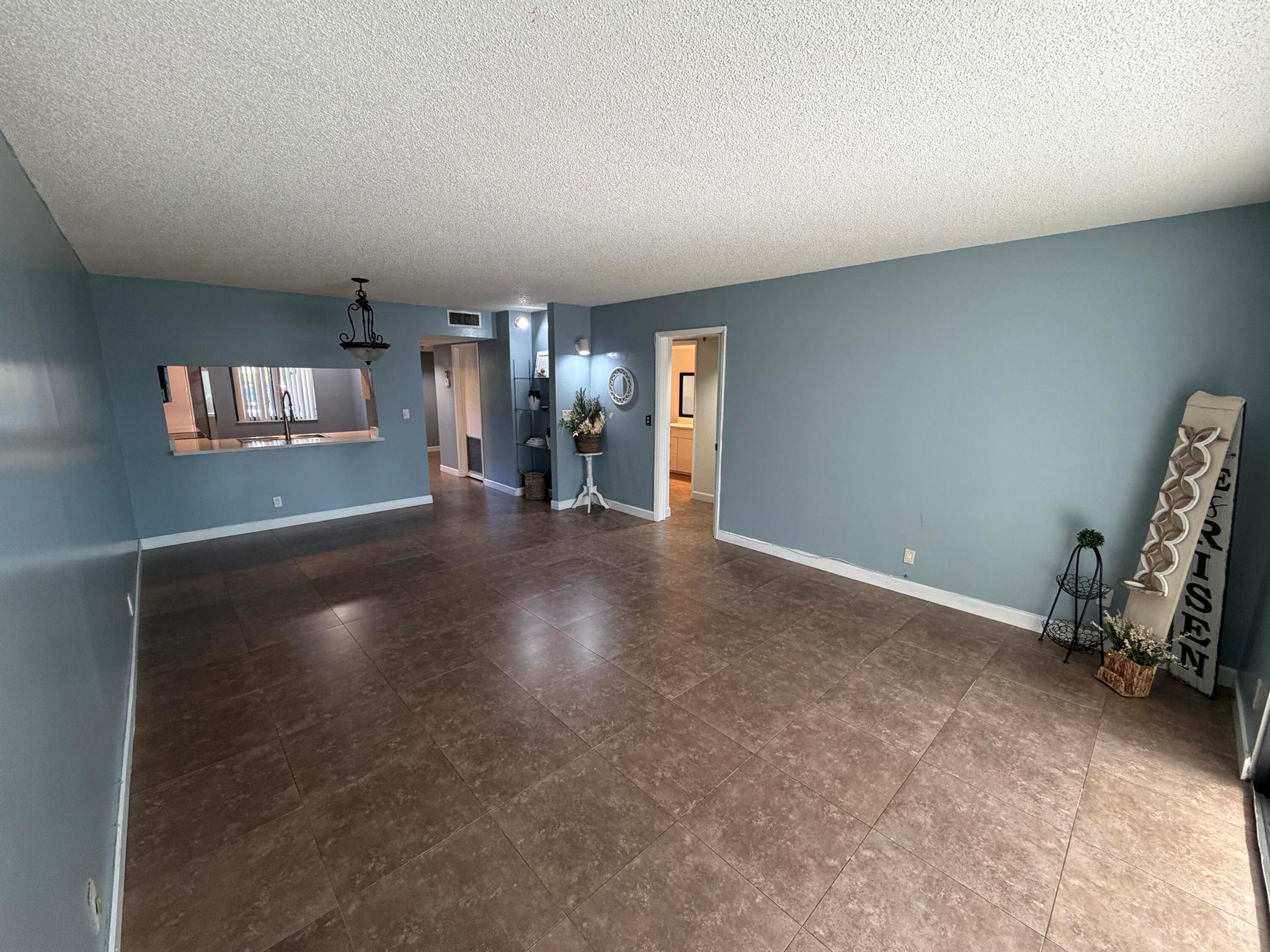 CYPRESS BEND CONDOMINIUM - Residential