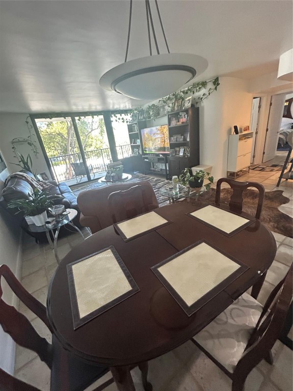 1201 River Reach Drive 202