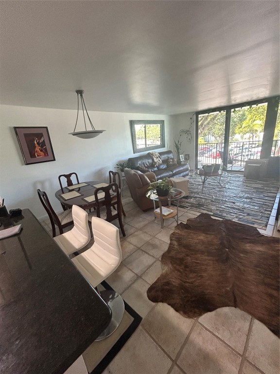 1201 River Reach Drive 202