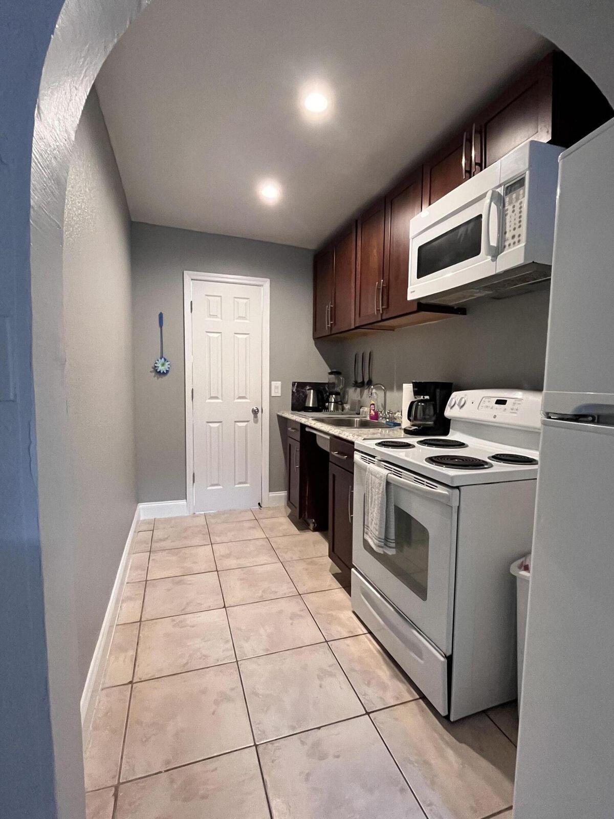 ATLANTIC PARK GARDENS DELRAY - Residential