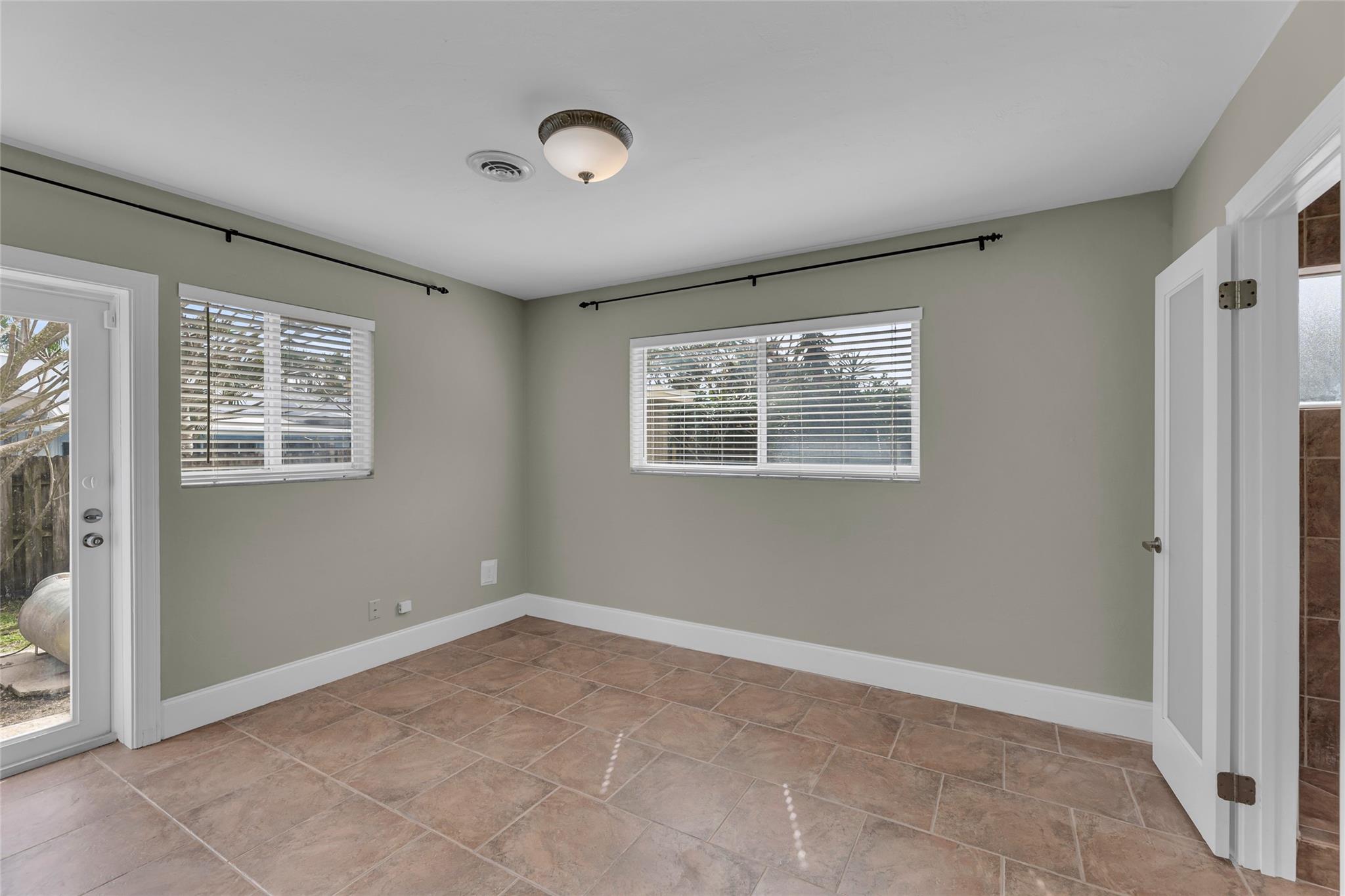 Middle River Estates 29-4 - Residential