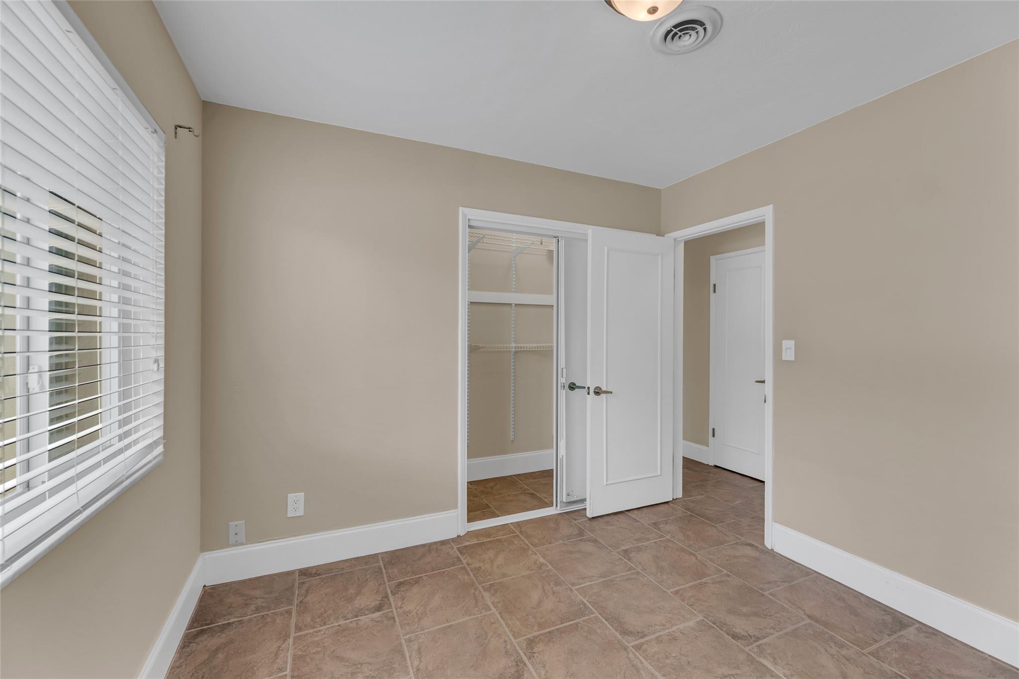 Middle River Estates 29-4 - Residential