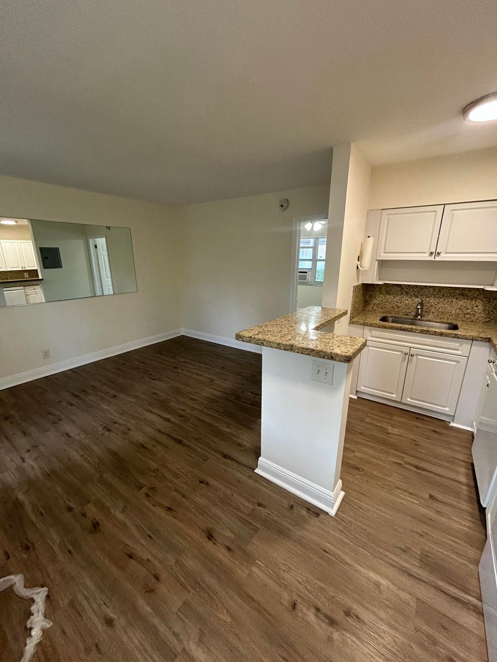 Photo of 921 NE 17th Avenue #4, Fort Lauderdale, FL 33304 (MLS # B26032309)
