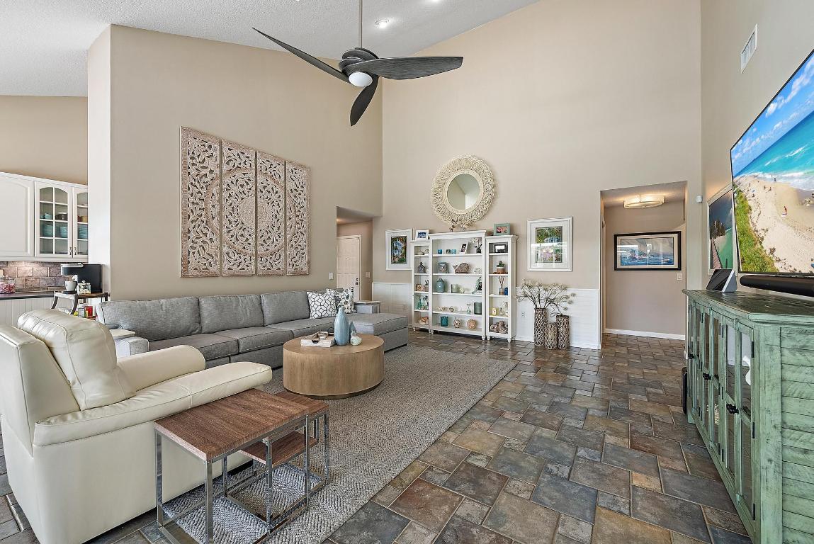 138 Cape Pointe Circle