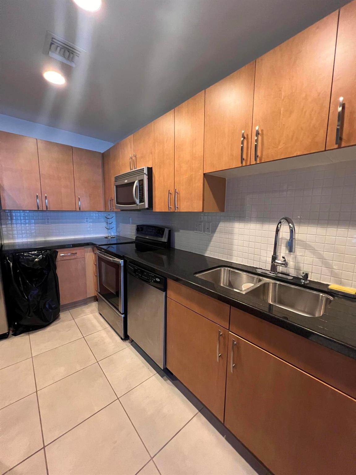 EDGE CONDO - Residential Lease