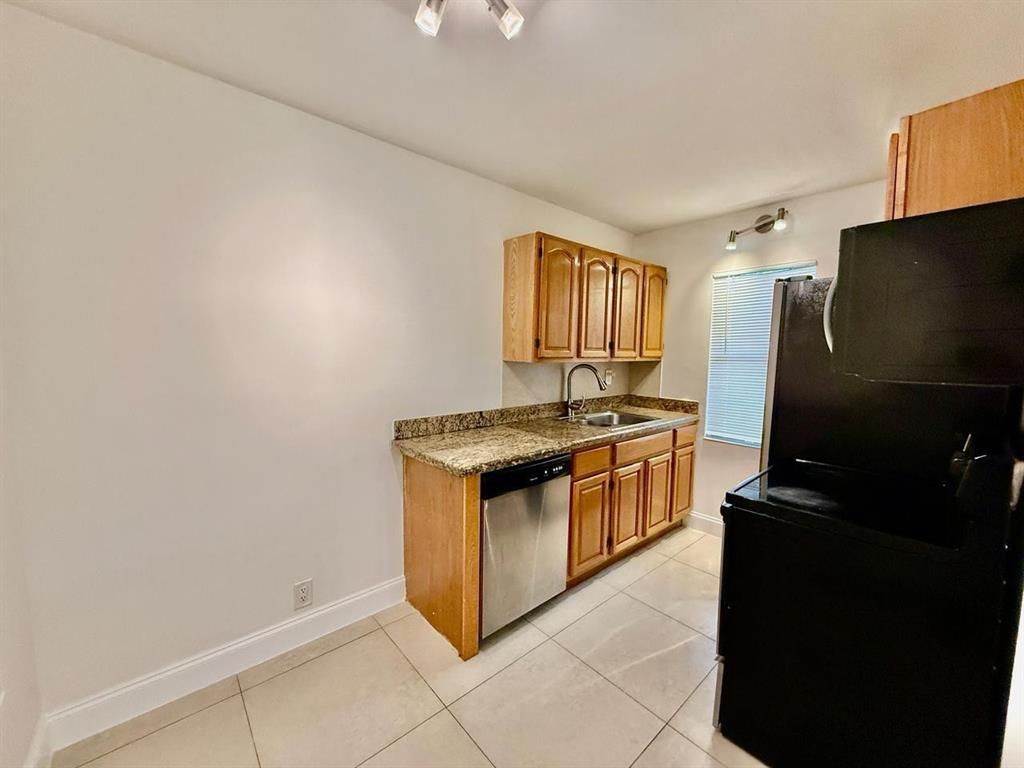 Photo of 601 NE 29th Drive #16, Wilton Manors, FL 33334 (MLS # B26044338)