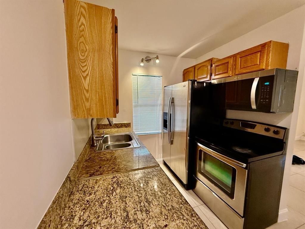 Photo of 601 NE 29th Drive #16, Wilton Manors, FL 33334 (MLS # B26044338)
