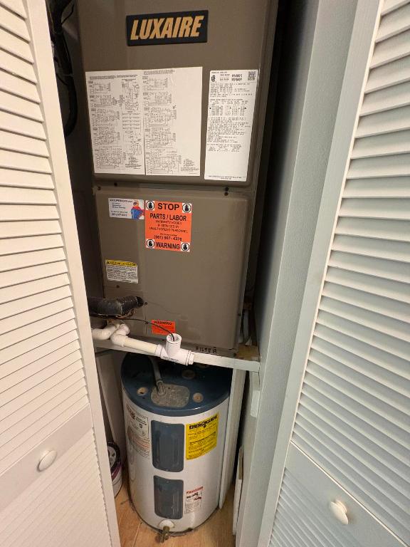 CENTURY VILLAGE / STRATFORD CONDOMINIUM - Residential Lease