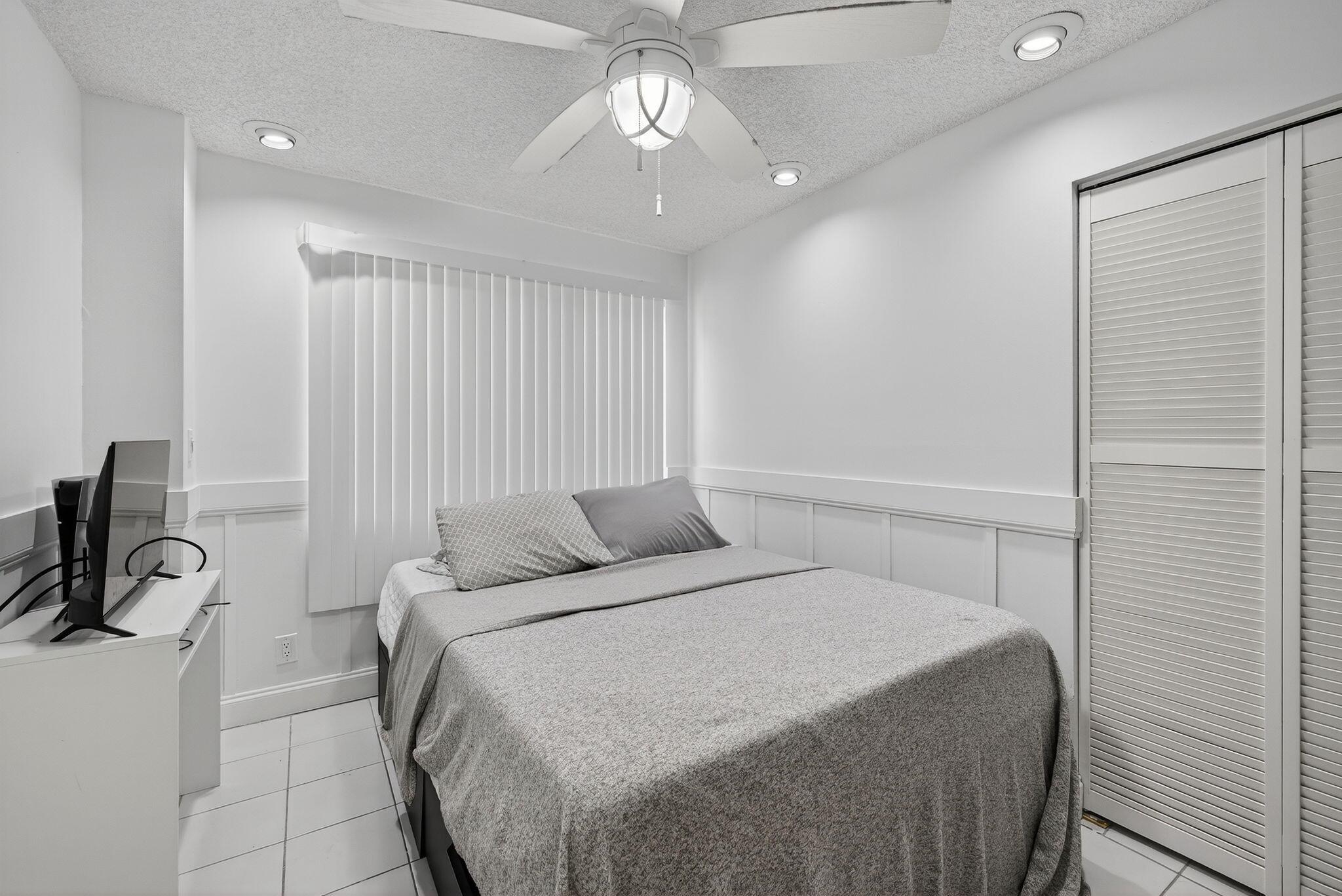 SHADOW WOOD CONDO - Residential